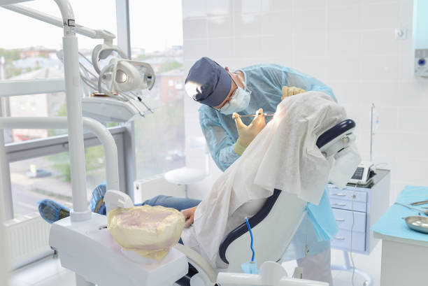 Best Emergency Tooth Extraction  in Lone Star, TX